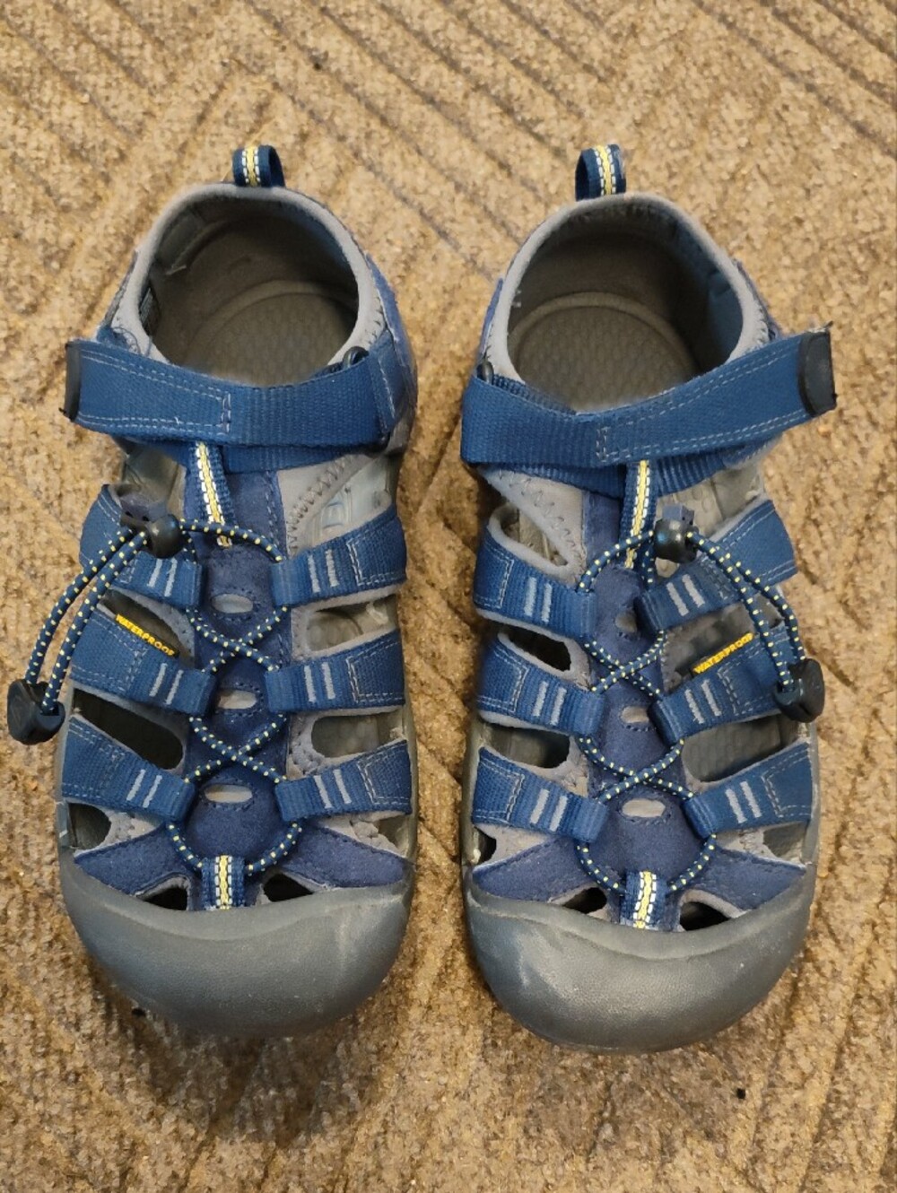 KEEN Kids' Blue Newport H2 Closed-Toe Sport Sandals Size 5